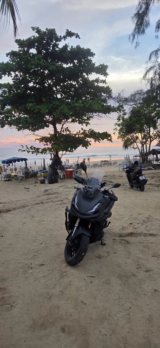 Location de scooter longue durée à Phuket, livré à ton hôtel — ScootZone