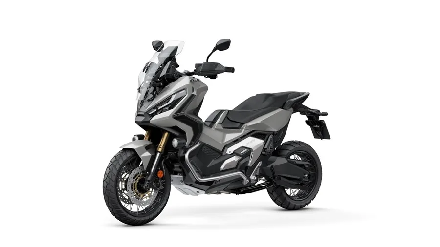 Honda X-ADV 750, location à Patong, Phuket avec ScootZone